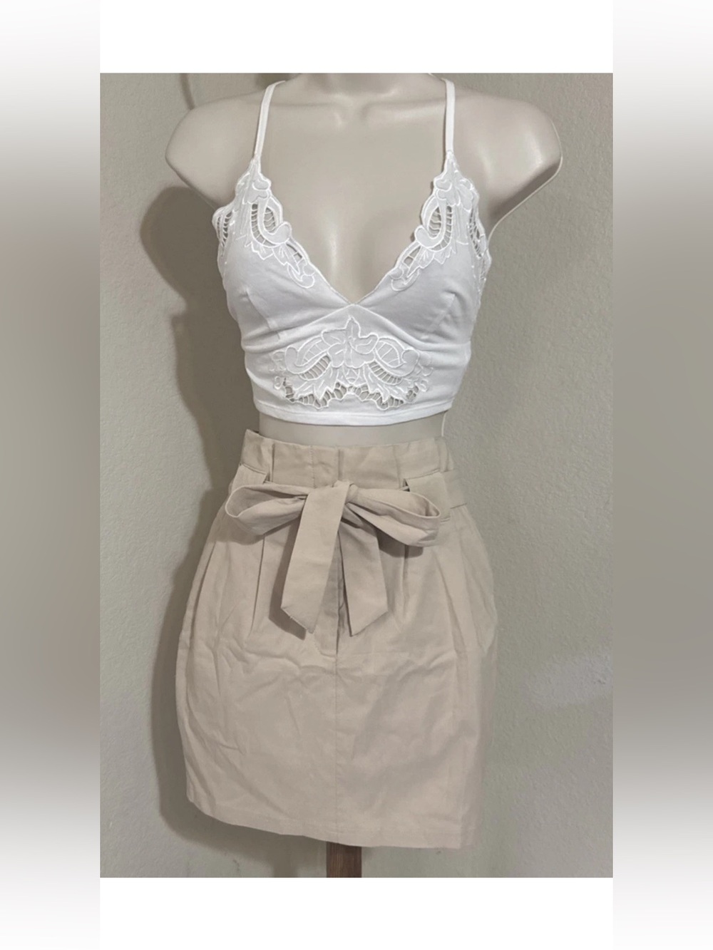 Beige Mini Skirt Women High Waist Bow Tie Front Pleated Trendy Size Medium